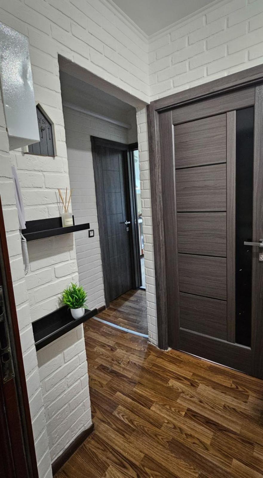 2К Апартаменты В Центре Поселение 24 На 7 Krywyj Rih Exterior foto